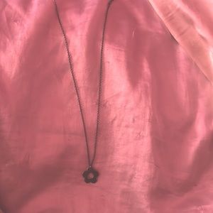 Brandy Melville Flower Necklace